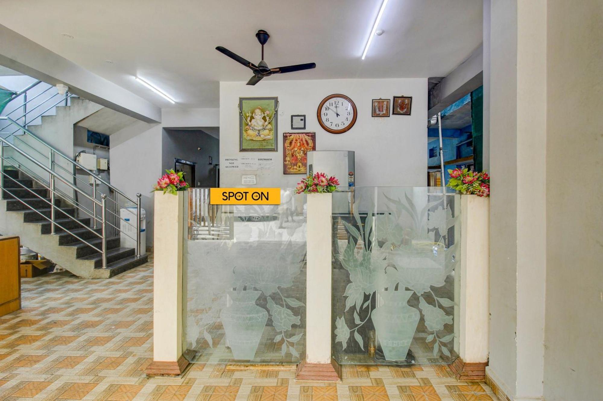Spot On Sankalp Residency Hotel Hyderabad Exterior foto